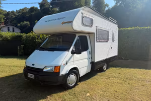 Ford transit 2.5 mobilvettta con impianto Litio