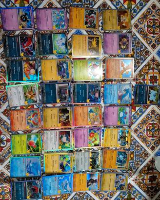 Carta Pokemon 30 anniversario mancolista