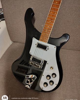 Rickenbacker 480 del 1974