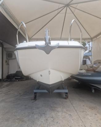 Quicksilver 675 sundeck mecury efi 150 hp 2023
