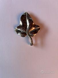 Spilla vintage foglia d’edera Argento
