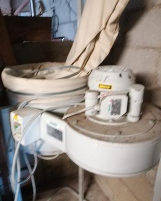 aspirapolvere e segatura 