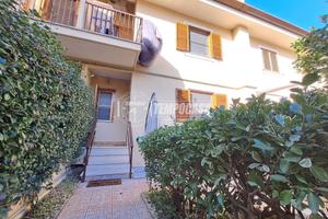 Villino a Schiera con Giardino e balcone in zona D