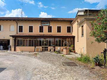 Casa in linea con pertinenza