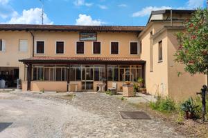 Casa in linea con pertinenza