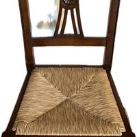 Sedie in legno massiccio con seduta in paglia