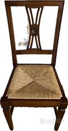 Sedie in legno massiccio con seduta in paglia