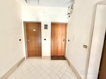 Mansarda mq 130 in parco + posto auto