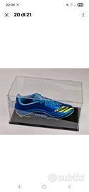 Scarpino Messi F50 autografato con COA e teca