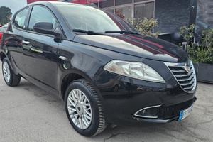 Lancia Ypsilon 0.9 TwinAir 85 CV 5 porte Metano Ec