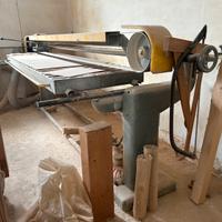 Carteggiatrice a nastro lunga 4,50 metri voltaggio