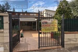 Villa a schiera con giardino