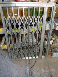 Cancelli estensibili in ferro zincato