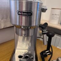 Macchina da caffè Delonghi Dedica
