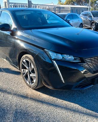 Peugeot 308 PureTech Turbo 130 S&S SW Allure