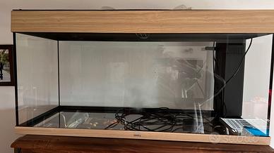 Acquario + accessori nuovi