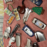 Accendini&oggetti in miniatura da collezione