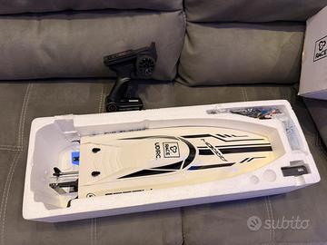 Barca radiocomandata 63cm 55km/h Brushless