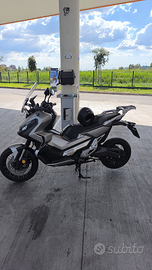 Permuto Honda x adv 750