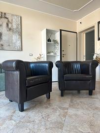 Set di 2 poltrone in ecopelle marrone scuro