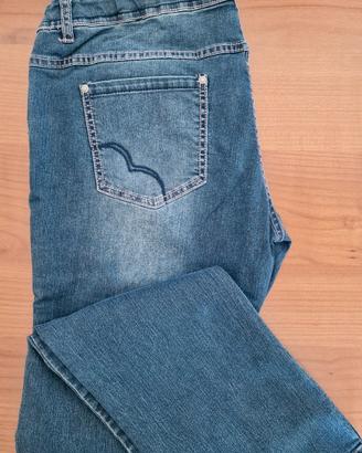 Pantaloni maternità