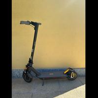 Monopattino elettrico Ninebot G30 Max +sospensioni