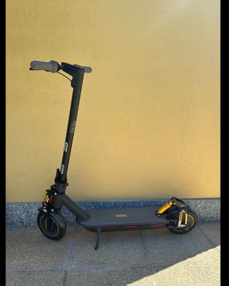Monopattino elettrico Ninebot G30 Max +sospensioni