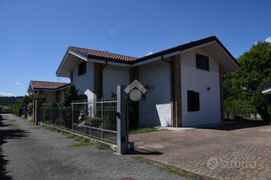 VILLA SINGOLA A FRONT