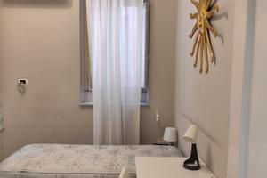 Camera singola e bagno privato nel cuore di Napoli