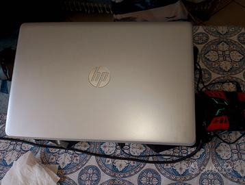 COMPUTER PORTATILE HP 15.6 RAM 8GB E INTEL CORE I5