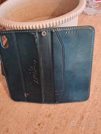 telefono con custodia 