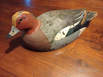 Antica anatra richiamo da caccia