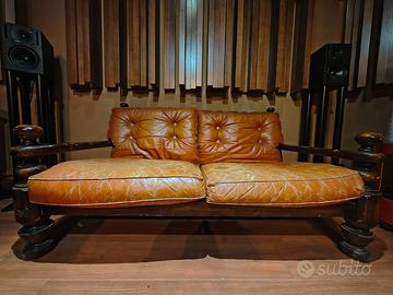 Divano vintage 2 posti in pelle e legno