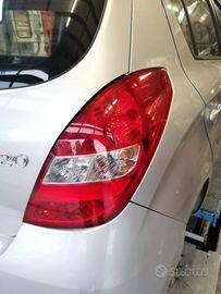 Fanale posteriore destro HYUNDAI I20 del 2011