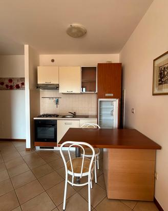 cucina completa di elettrodomestici 