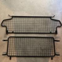 Rete auto cane in metallo