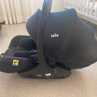 Seggiolino auto Joie con base isofix