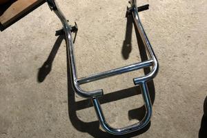 Cavalletto posteriore per moto