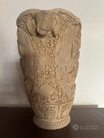 Vaso Vintage Orientale Scolpito A Rilievo