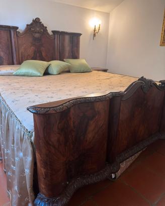 Letto antico in radica di noce + 2 comodini