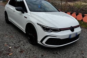 Volkswagen GOLF GTI 8