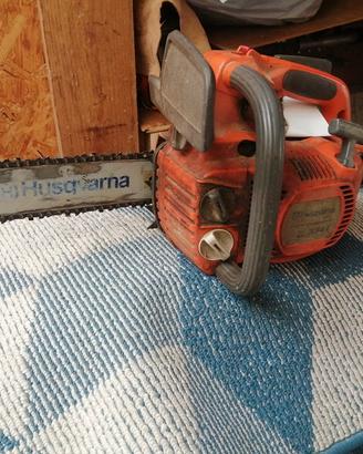 motosega husqvarna 334T
