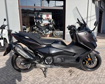 Yamaha TMAX 560 TECH MAX 2024