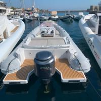 Gommone LED 750 GS