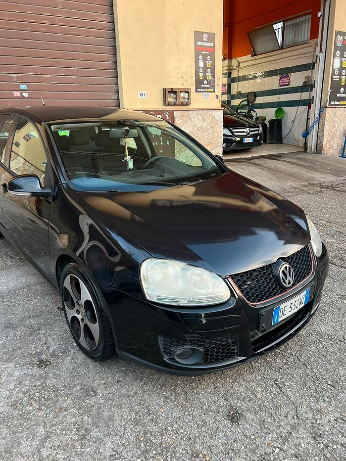 VOLKSWAGEN Golf 5ª serie