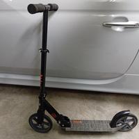 Monopattino pieghevole alluminio 