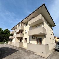 AMPIO E LUMINOSO APPARTAMENTO NEL CUORE DI VILL...