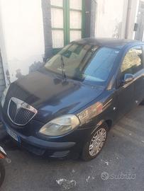 lancia y 1.2 