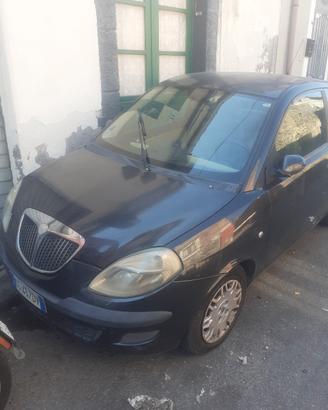 lancia y 1.2 