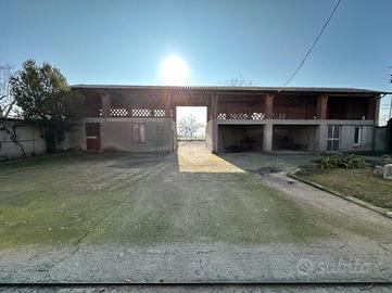 CASA INDIPENDENTE A DELLO